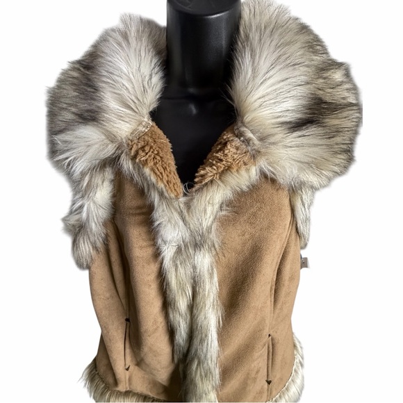Scully Jackets & Blazers - Scully Tan and Gray Faux Fur Trim Jacket Sz Medium NWOT
